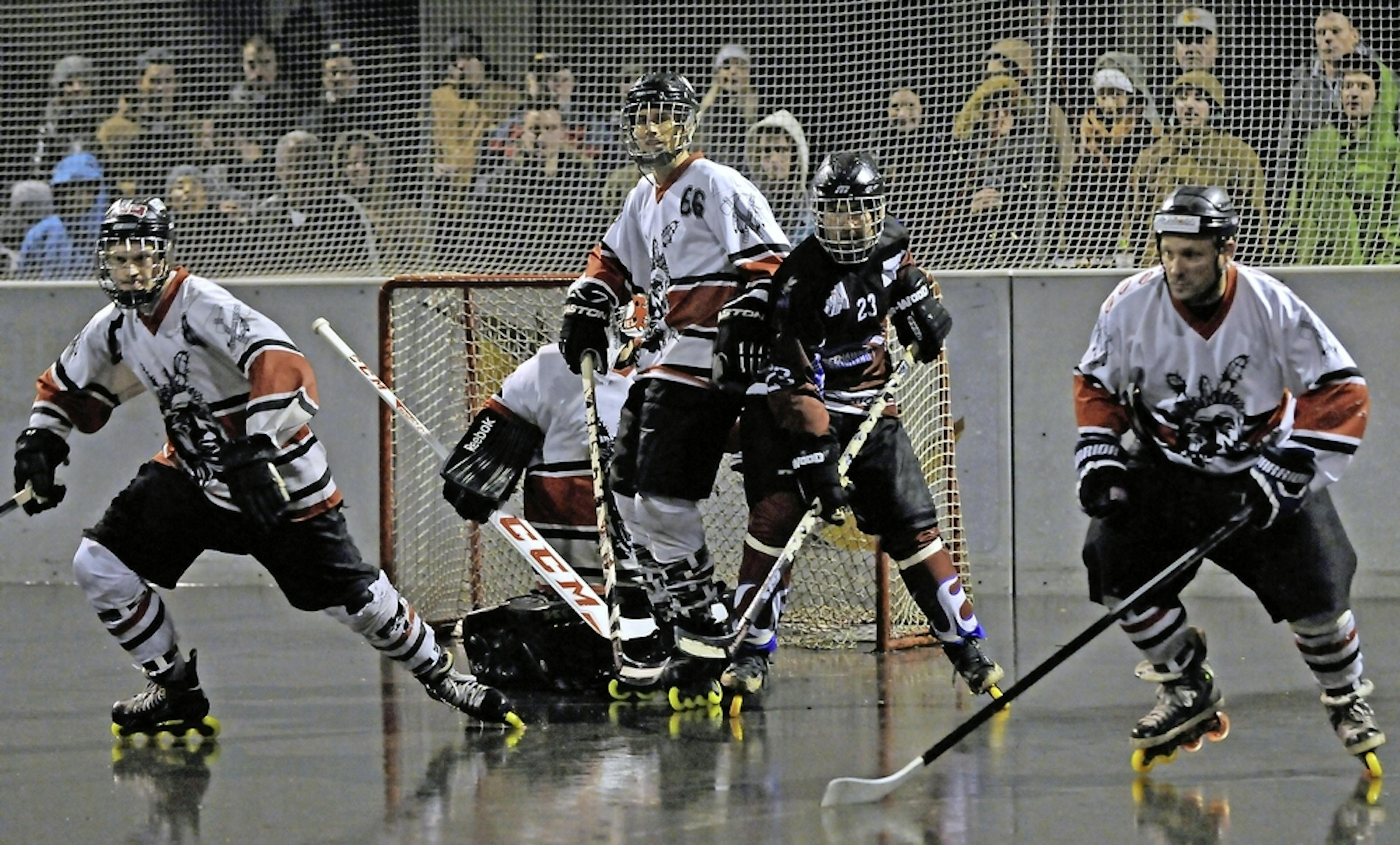 Les Cheyres Okee (en blanc) face  aux Estavayer Seehawks,  l’affiche de la dernière finale de D1 du championnat broyard.  