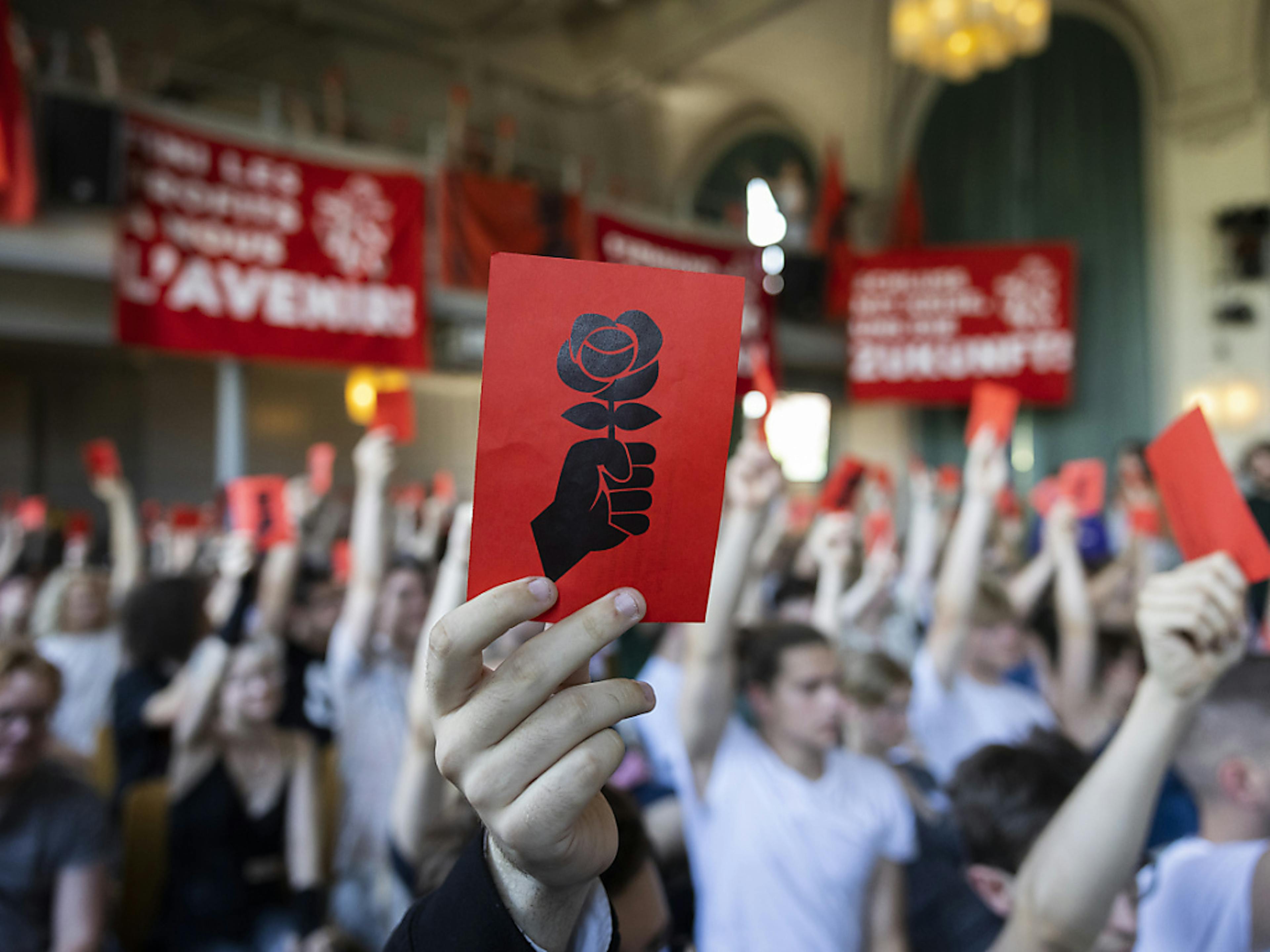 La Jeunesse socialiste suisse estime qu'une "contre-offensive antiraciste" est nécessaire pour contrer la rhétorique de l'UDC (image d'illustration).