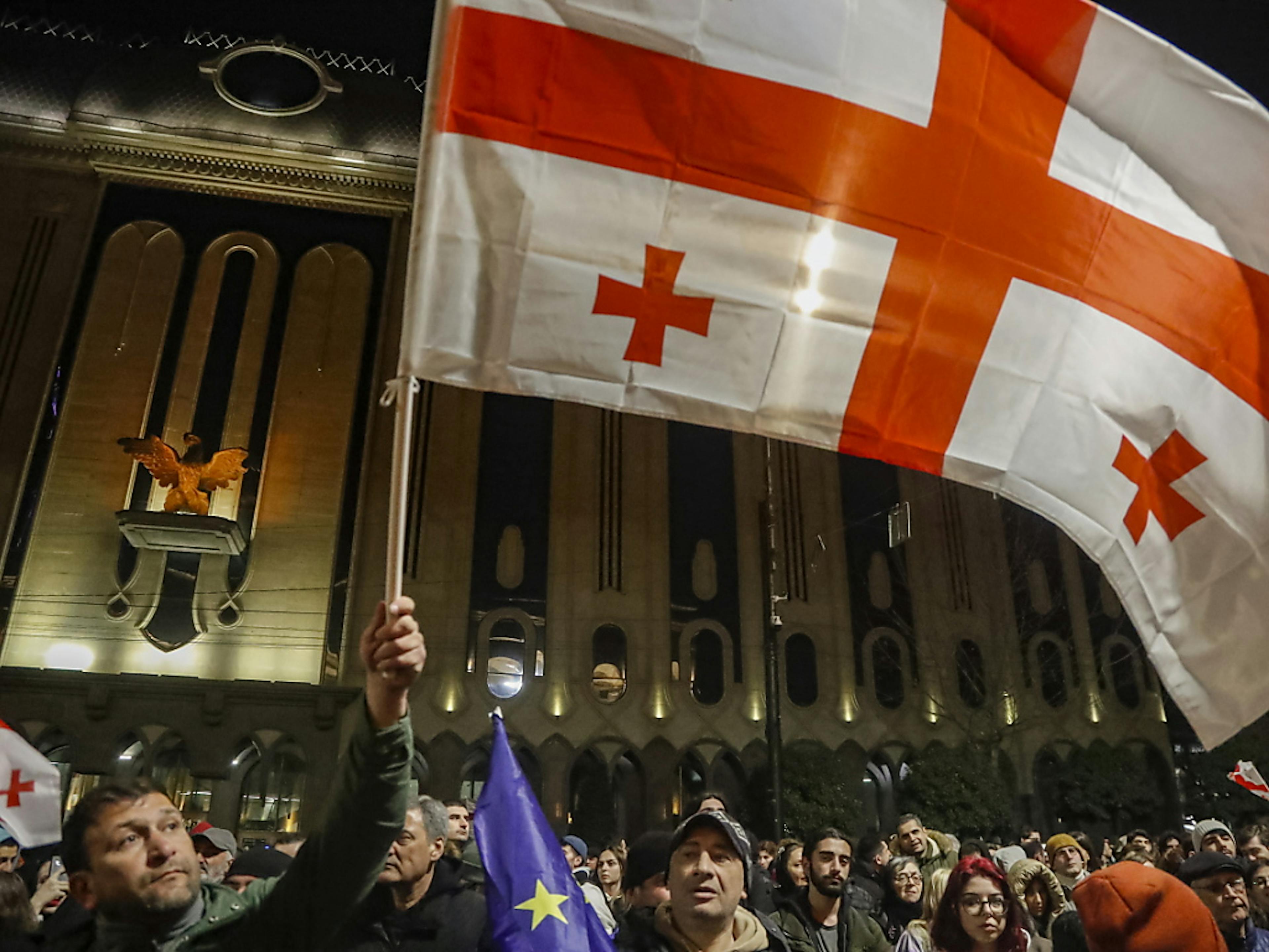 Les manifestants répondaient à l'appel de plusieurs partis d'opposition.