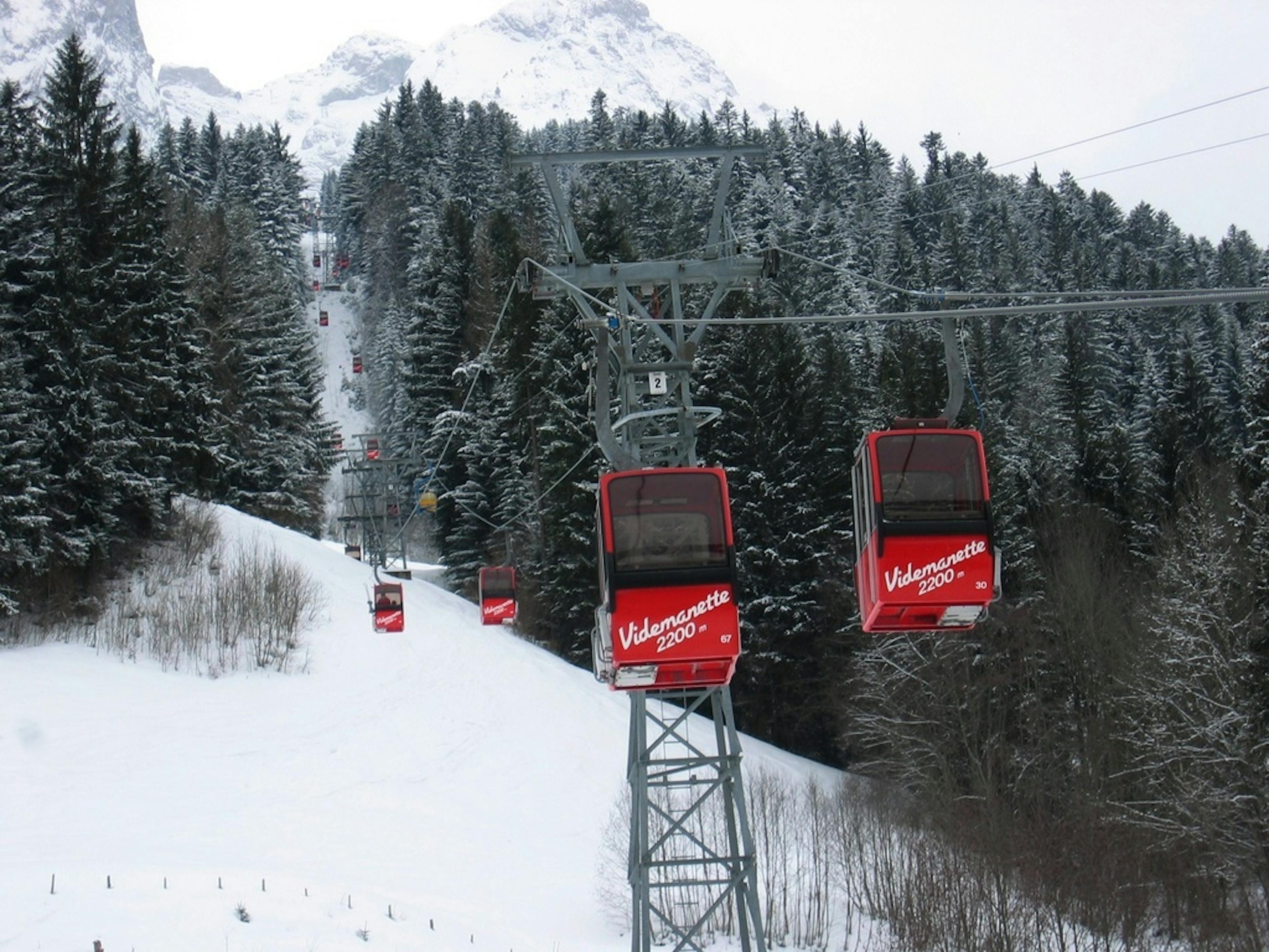 L'accident de ski mortel avait eu lieu en février 2020 sur le domaine skiable vaudois de la Videmanette à Rougemont (archives).