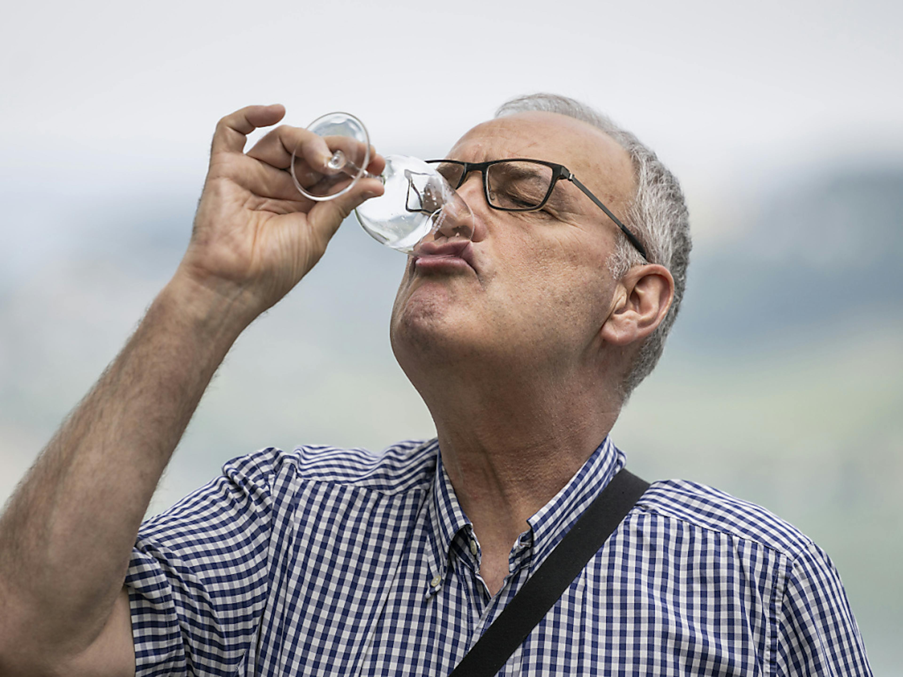 Le ministre de l'économie et maître viticulteur Guy Parmelin aime se rendre en Bourgogne.